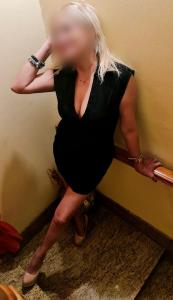 688394537: Chica busca chico en Madrid