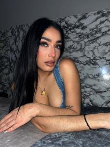 672304822: Chica busca chico en Málaga