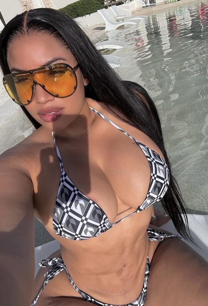 Chica busca chico en Huelva: 