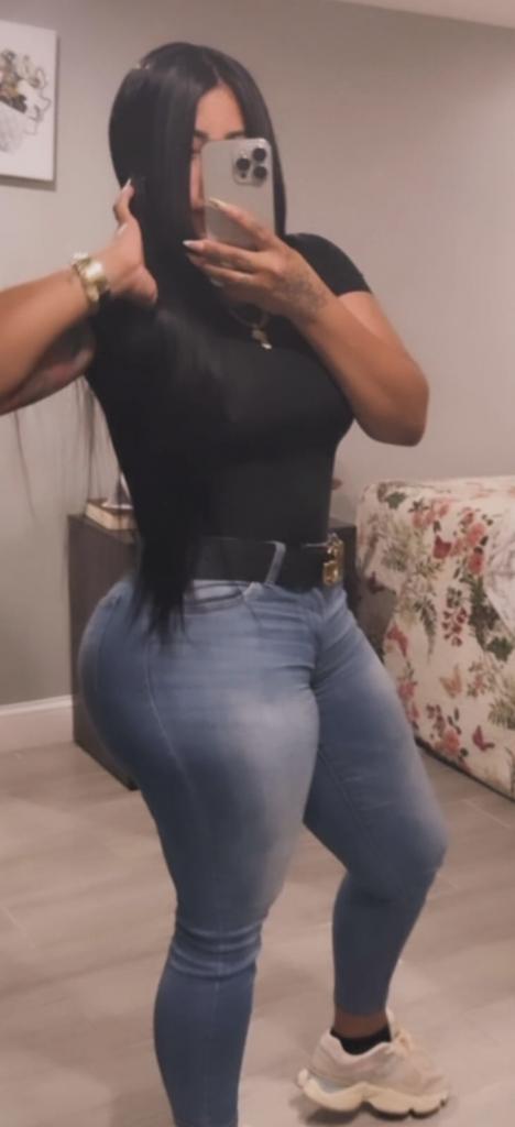 Chica busca chico en Huelva: 