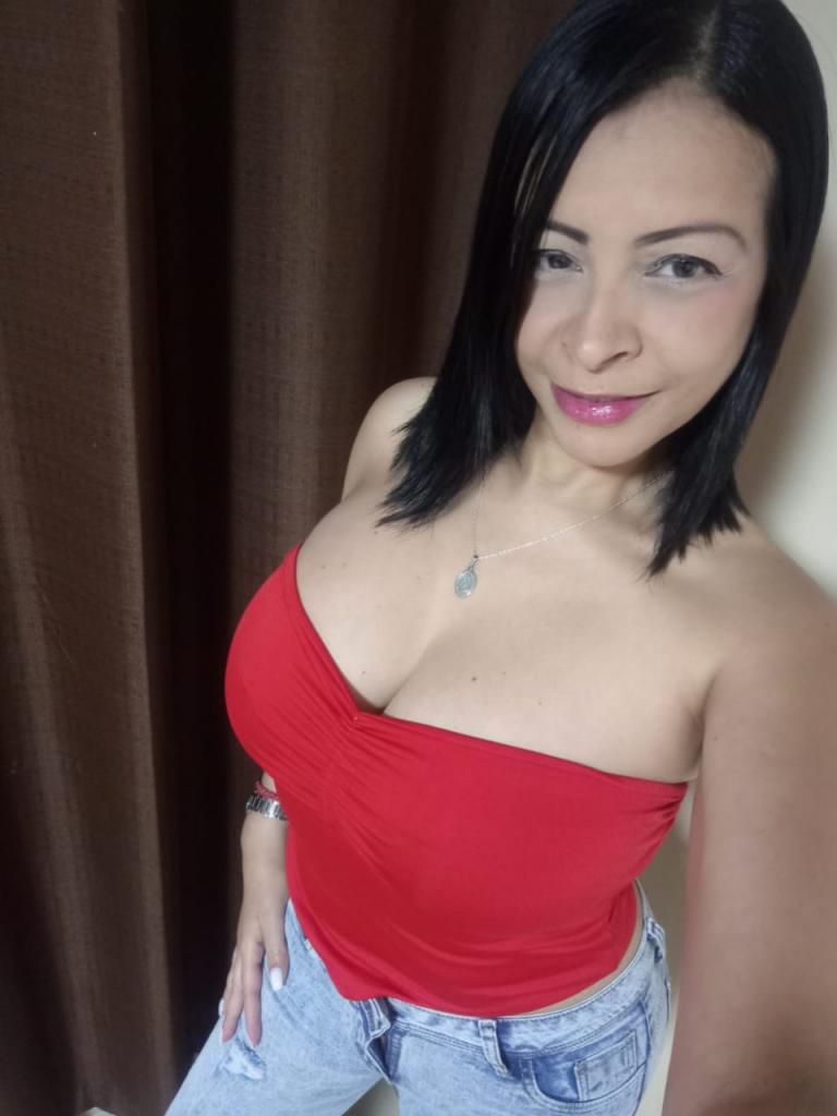 637231301: Chica busca chico en Madrid