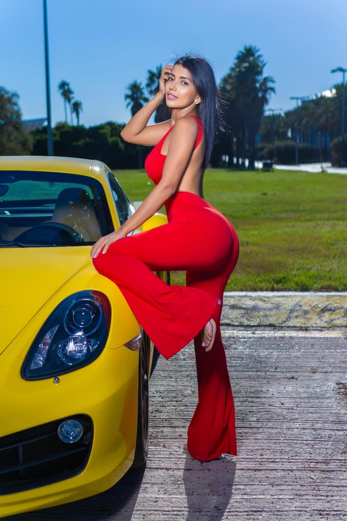 Chica busca chico en Málaga: Chica busca chico