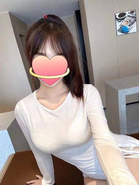 607410618: Chica busca chico en Madrid