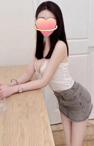 607410618: Chica busca chico en Madrid