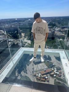 682409525: Chico busca chica en Madrid