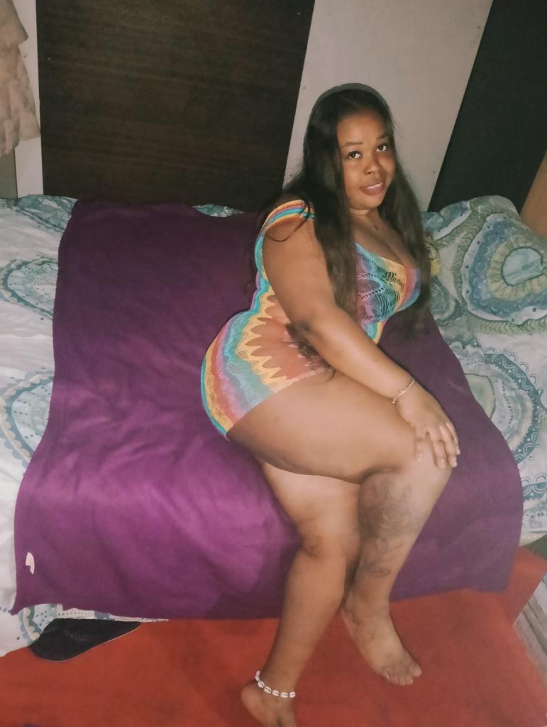 670702376: Chica busca chico en Granada