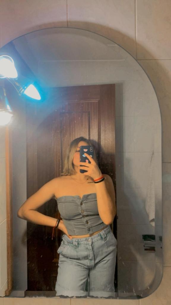 604230270: Chica busca chico en Pontevedra