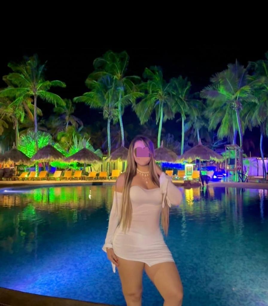 Chica busca chico en Huelva: 