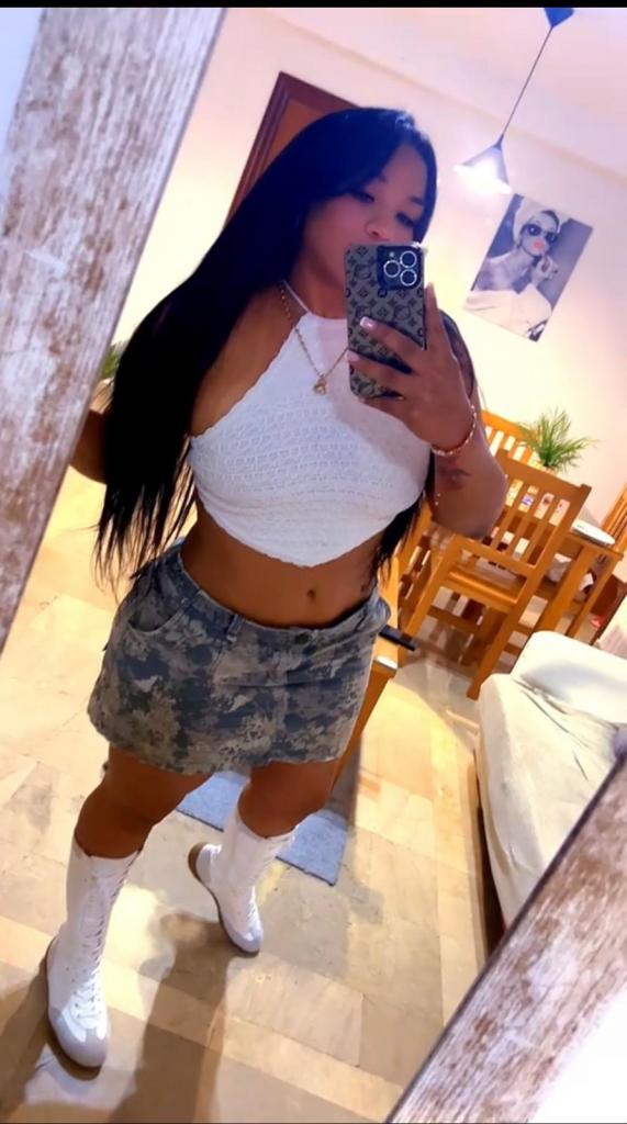 Chica busca chico en Granada: Chica busca chico