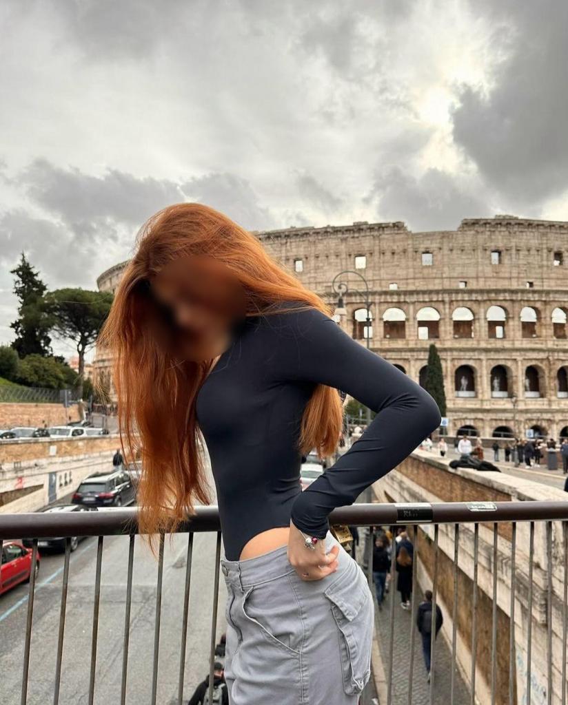 666362586: Chica busca chico en Sevilla