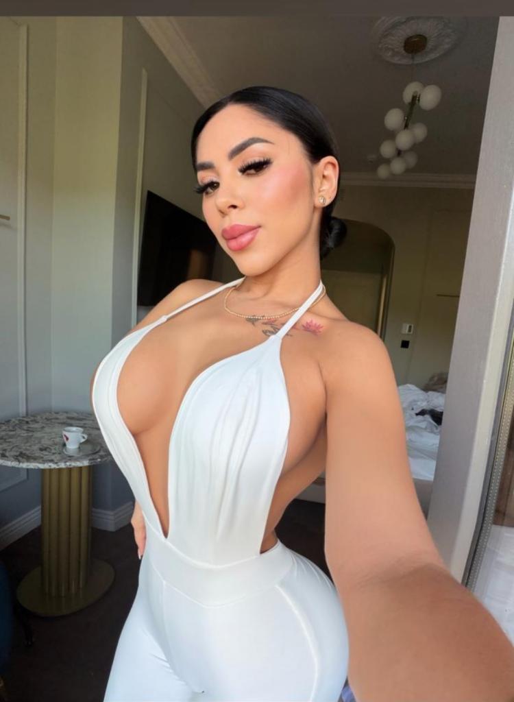 Chica busca chico en Tenerife: 