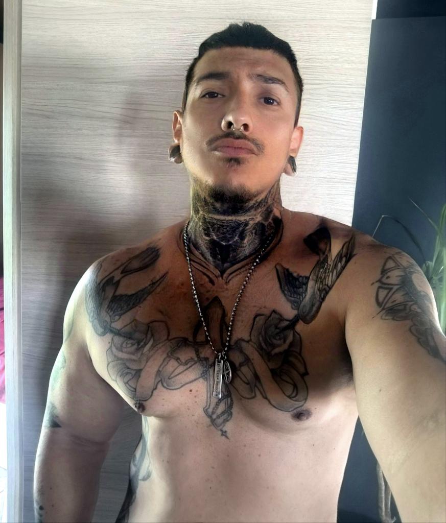 645567687: Chico busca chica en Sevilla