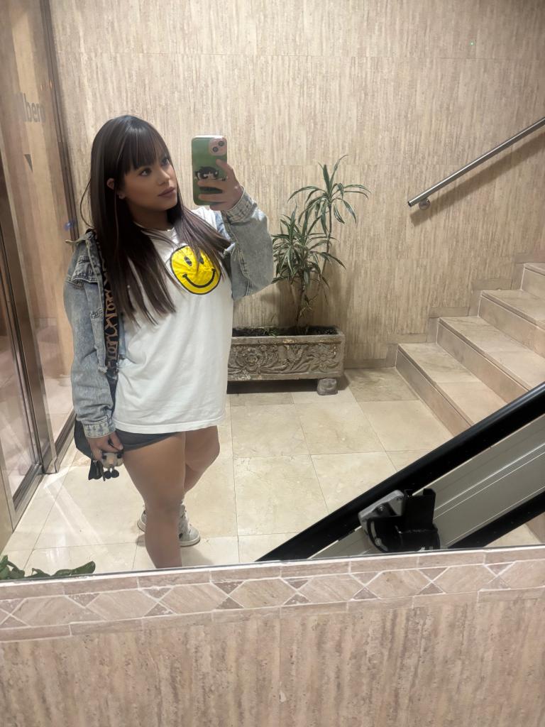 617354375: Chica busca chico en Cádiz