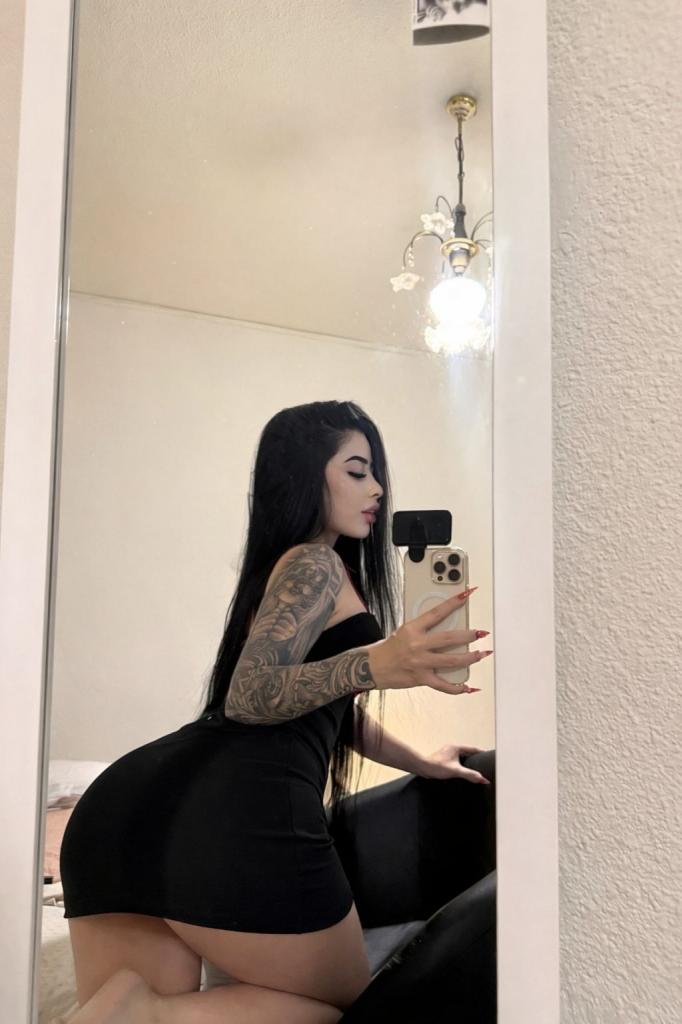 Chica busca chico en Granada: 