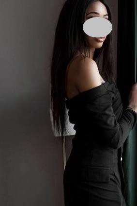 Chica busca chico en Huelva: 