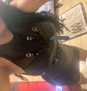 613308580: Chica busca chico en Lérida