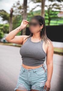 722539441: Chica busca chico en Barcelona