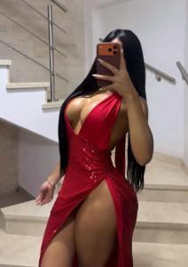 613921046: Chica busca chico en La Coruña