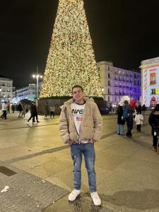 605285794: Chico busca chica en Madrid