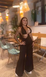 613594072: Chica busca chico en Cádiz