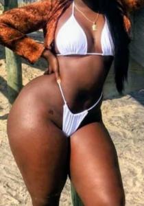 613516644: Chica busca chico en Valencia