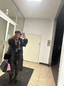 614661778: Chica busca chico en Málaga