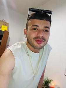 610983029: Chico busca chica en Madrid