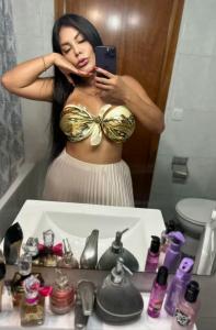 602465117: Chica busca chico en La Coruña