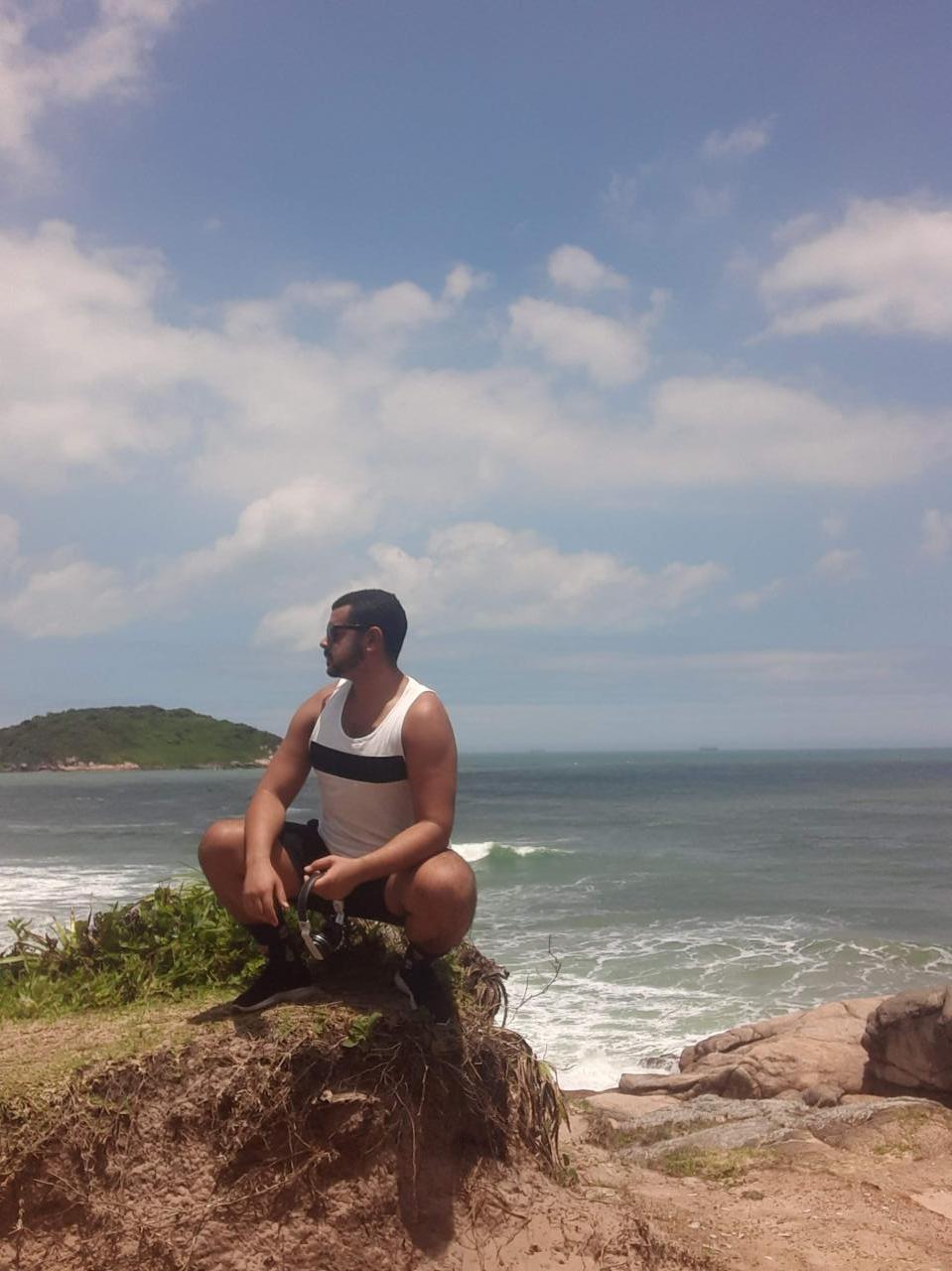 670619007: Chico busca chica en Valencia