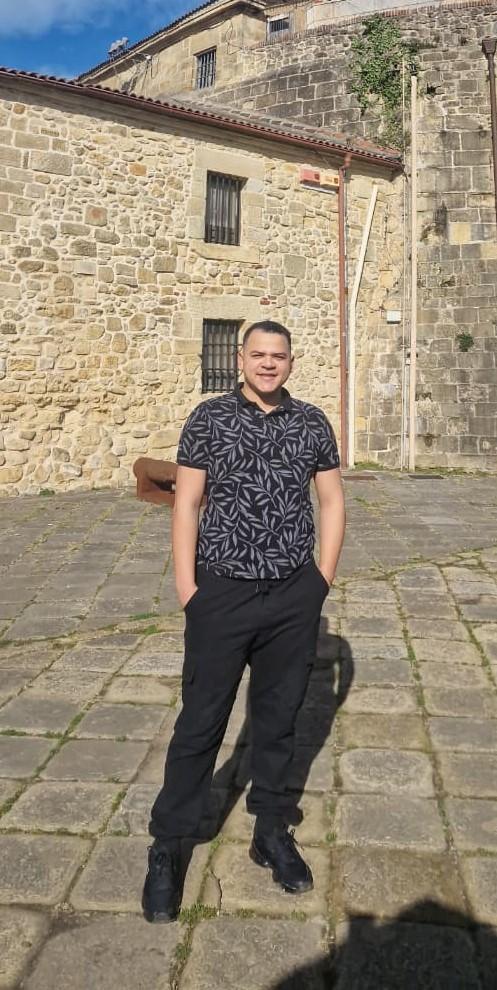 678974469: Chico busca chica en Guipúzcoa