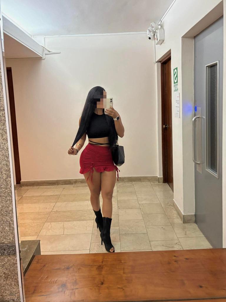 Chica busca chico en Granada: 