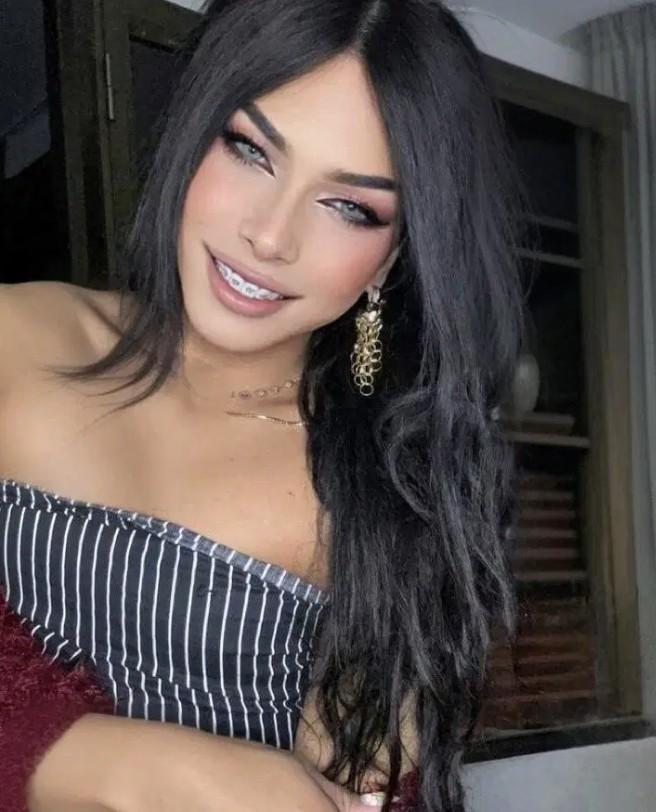 Chica busca chico en Almería: 