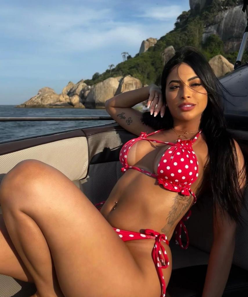 Chica busca chico en Huelva: 