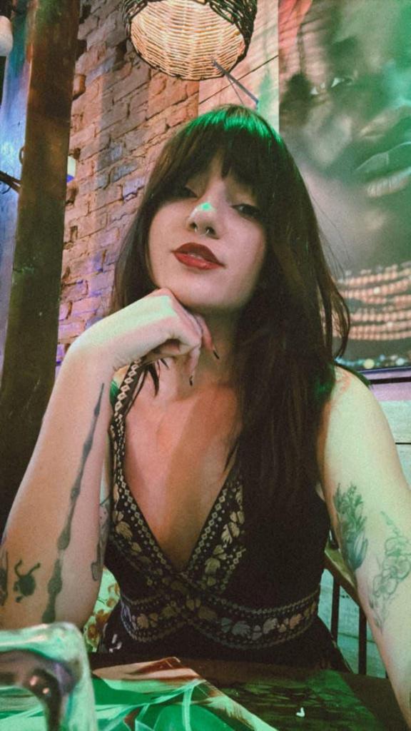 643237280: Chica busca chico en Zaragoza