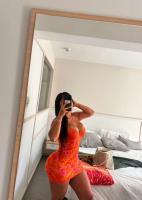 602465117: Chica busca chico en La Coruña