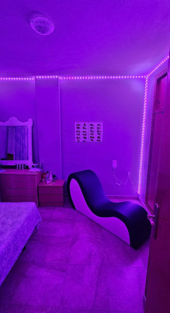 Chica busca chico en Alicante: 