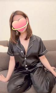 692669693: Chica busca chico en Barcelona