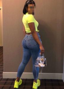 672530739: Chica busca chico en Granada