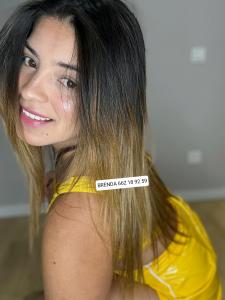 662189259: Chica busca chico en Madrid