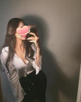 670663990: Chica busca chico en Madrid