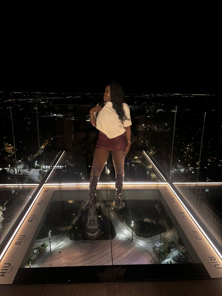 Chica busca chico en Madrid: 