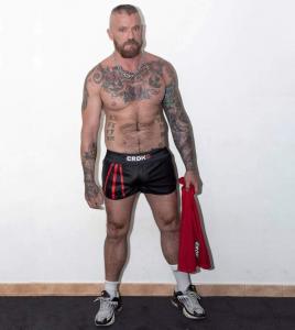 Chico busca chica en Barcelona: 