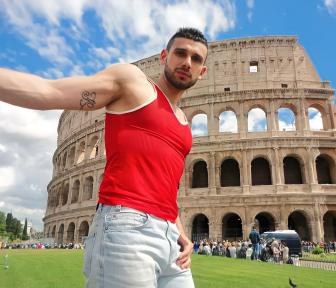 Chico busca chica en Orense: 