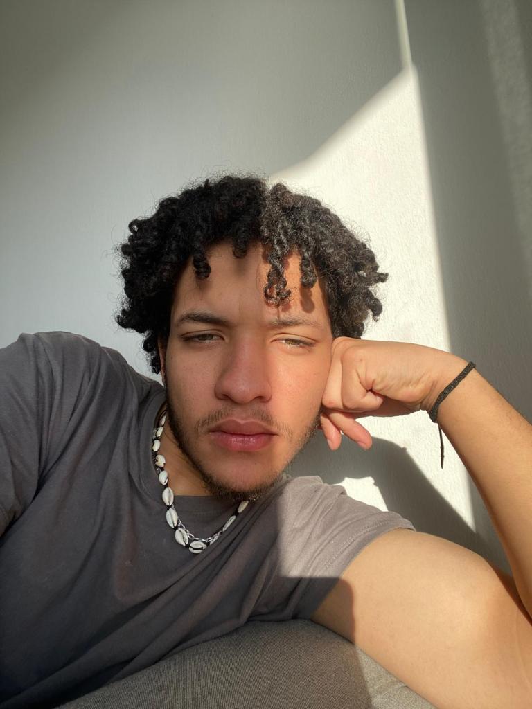 Chico busca chica en Pontevedra: 