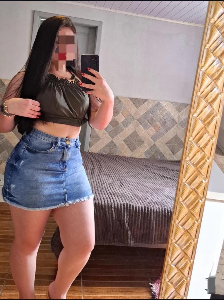 614757956: Chica busca chico en Cantabria