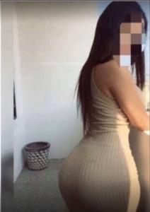 613484886: Chica busca chico en Sevilla