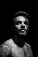 674698515: Chico busca chica en Madrid