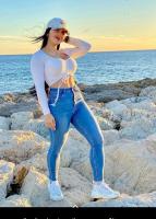 742030687: Chica busca chico en Barcelona