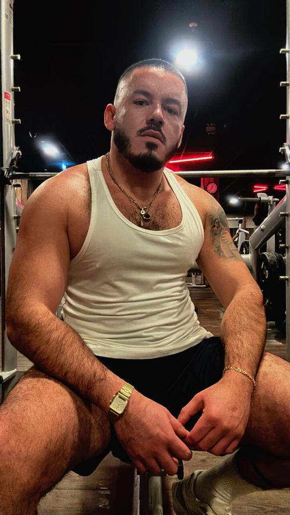 604873644: Chico busca chica en Madrid