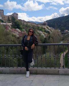 613208323: Chica busca chico en Zaragoza